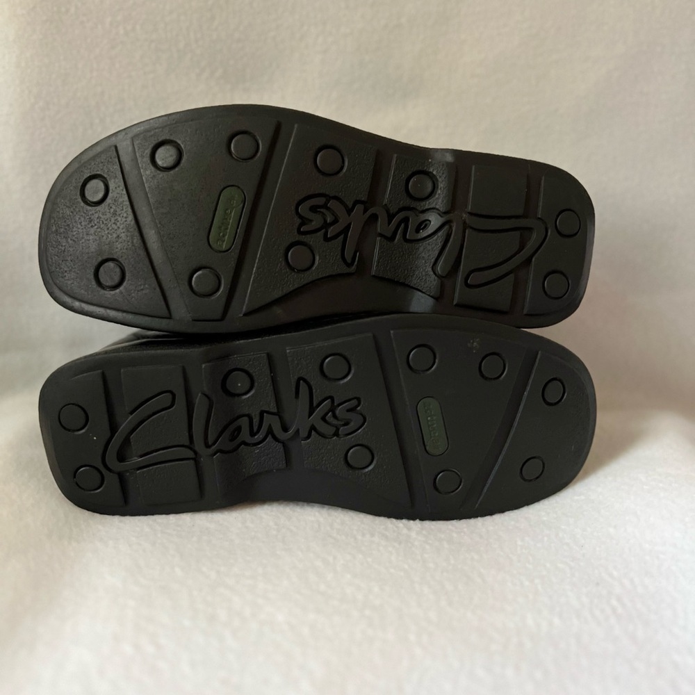 Clark’s Size 9M Men’s Leather Black Sip On Loafers - Picture 15 of 16